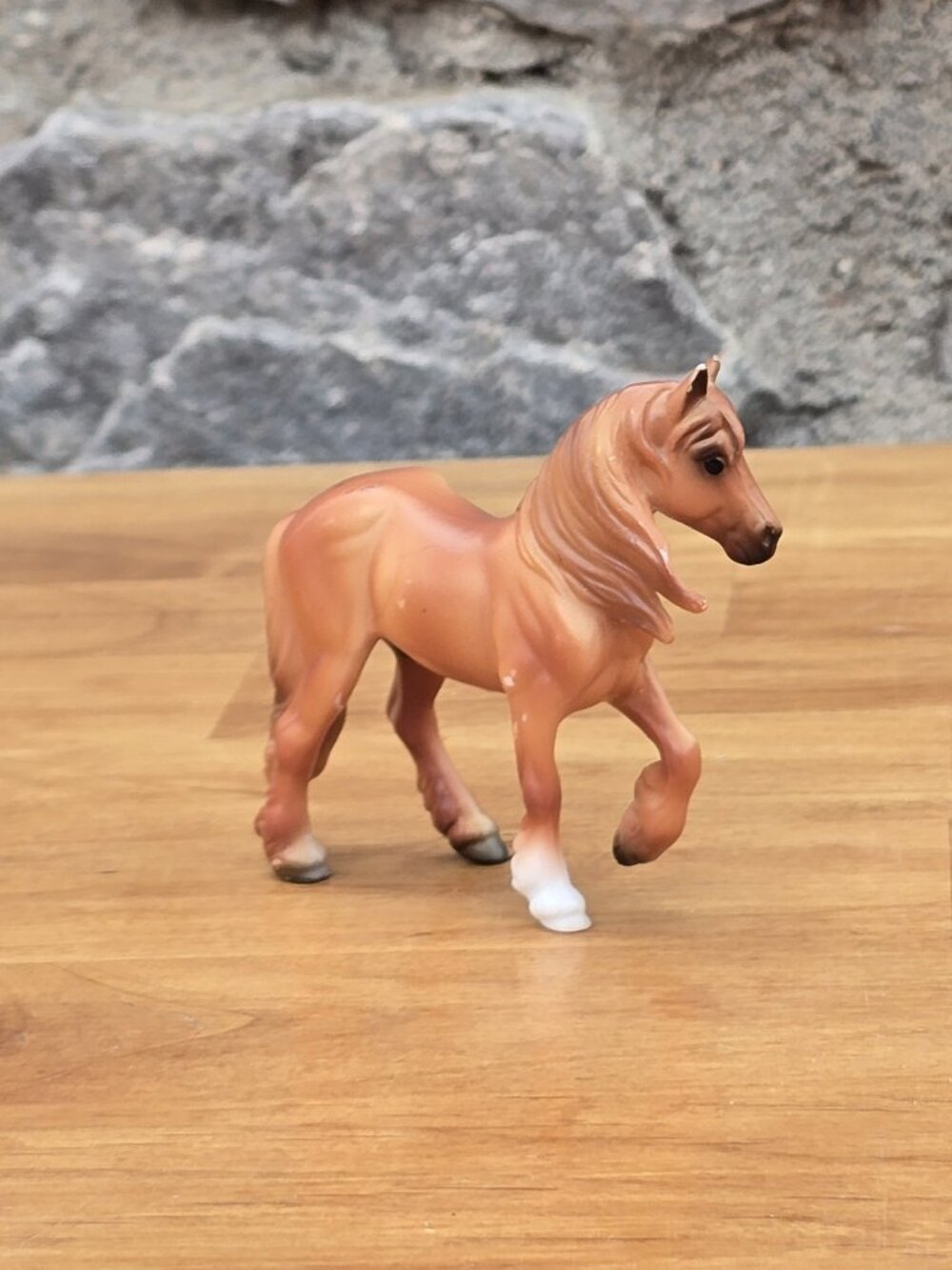 Breyer Stablemates 2018 Mystery Horse Surprise Chestnut Cob G5 #6039